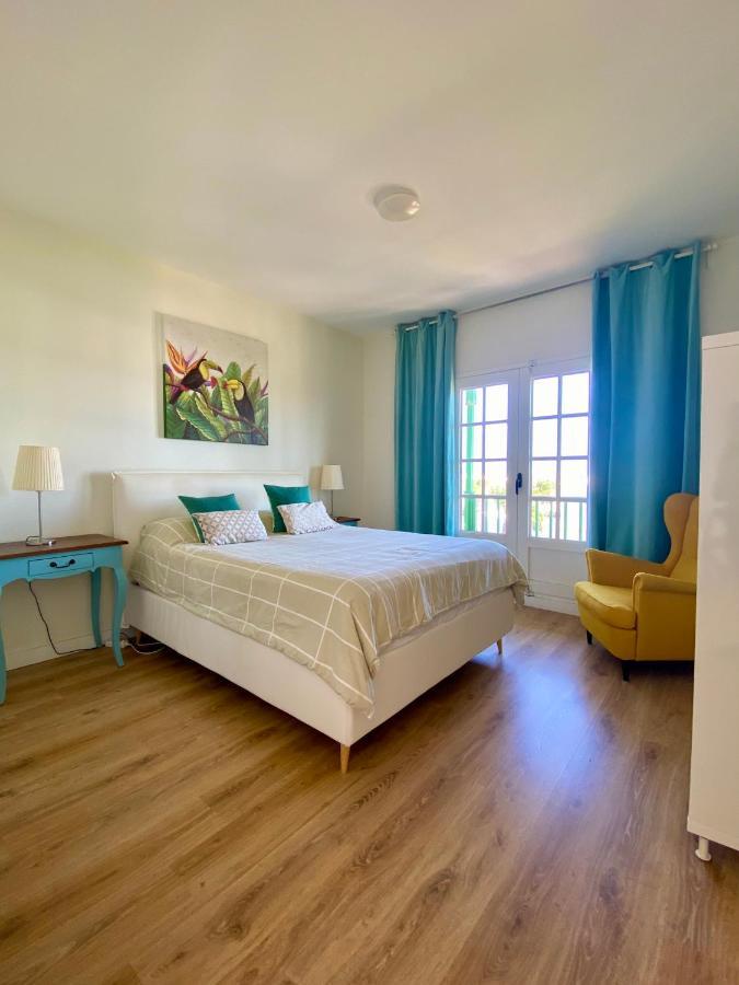 Apartamento Om Con Piscina Y Vistas Al Mar Apartman Costa Teguise Kültér fotó